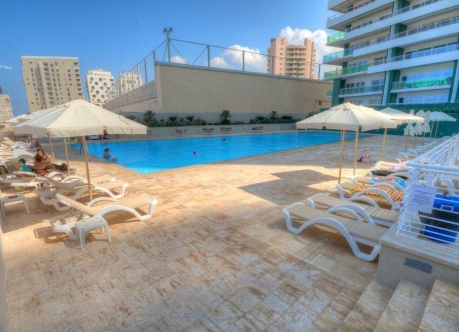 סליאמה Apartment In Fort Cambridge With Pool מראה חיצוני תמונה